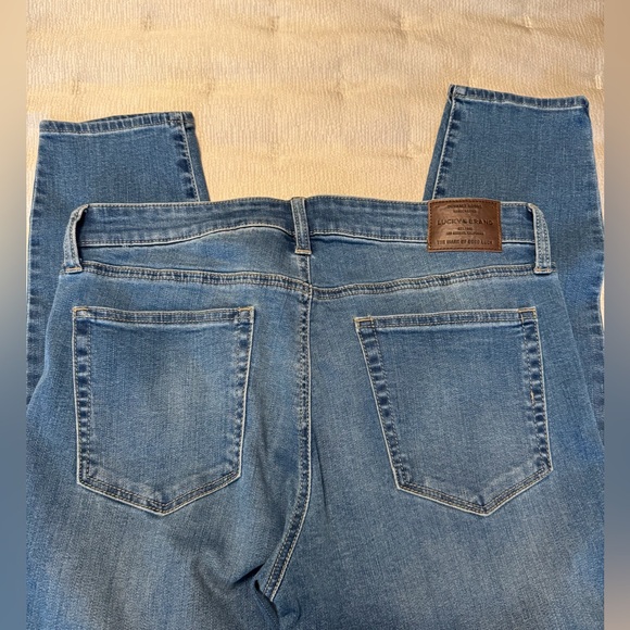Lucky Brand Jeans - Picture 3 of 5
